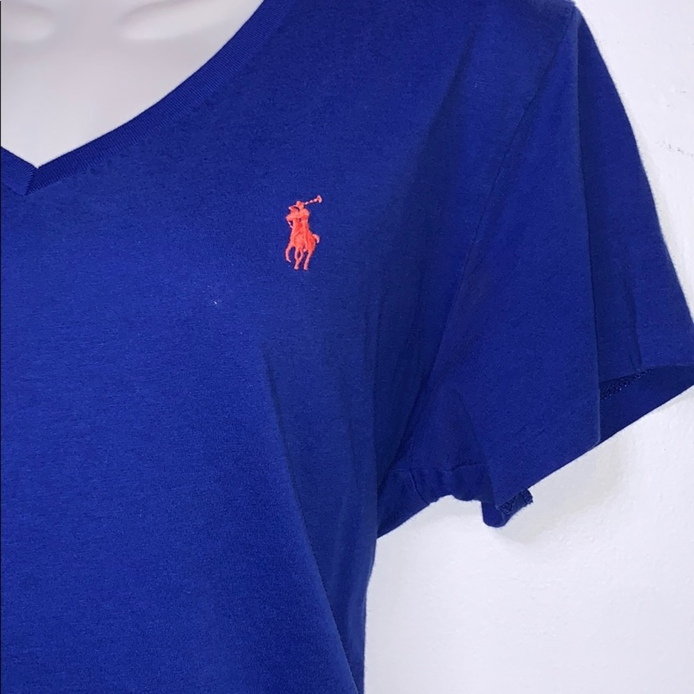Classic v-neck cotton t-shirt